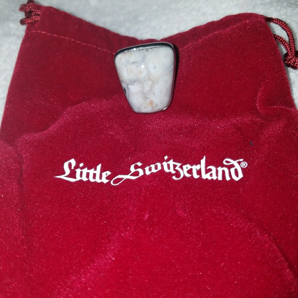 Little Switzerland howlite sterling silver ring